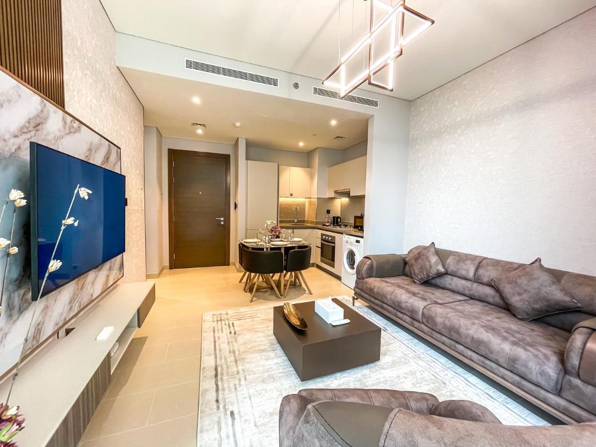 Stay By Latinem Luxury 1Br Holiday Home Cv A207 Near Burj Khalifa Dubái Exterior foto